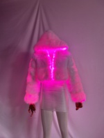 Manteau court à capuche en fausse fourrure lumineuse LED, veste courte moelleuse et duveteuse pour femme, idéale pour les soirées rave et festivals