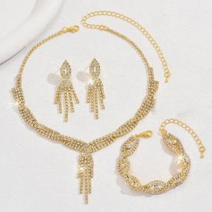 Conjunto de Joyería de Boda con Pedrería Brillante - Collar, Pulsera y Aretes de Tres Piezas |   Colección de Accesorios al por Mayor - Product Image 2
