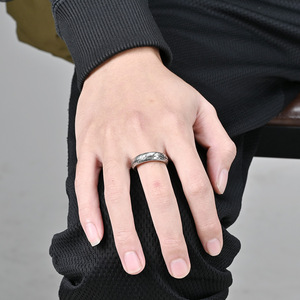 Anillo de cristal de El Señor de los Anillos con patrones mágicos grabados y curvas internas y externas, mercancía transfronteriza europea y americana de cine y televisión - Product Image 3