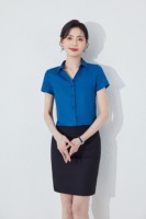 Robe de bureau pour femmes faite à la main, motifs floraux brodés à la machine, bouton, taille naturelle - Personnalisable pour le logo de l'entreprise