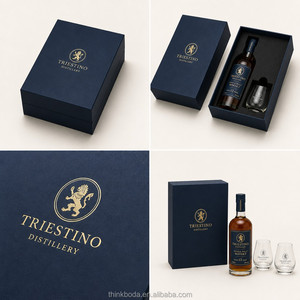 Set Regalo Professionale per Whisky Blu Navy con Logo Leone in Lamina d'Oro, Bottiglia Single Malt e Bicchiere, Inserto in Schiuma Personalizzato - Product Image 2
