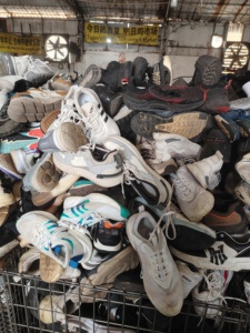 Ballots de baskets mixtes d'occasion pour hommes - Product Image 3