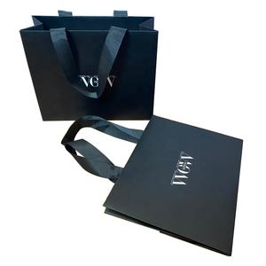 Sacs de shopping avec logo blanc imprimé, emballage en papier noir, poignées intégrées avec ruban, pour vêtements, PB-58 - Product Image 2