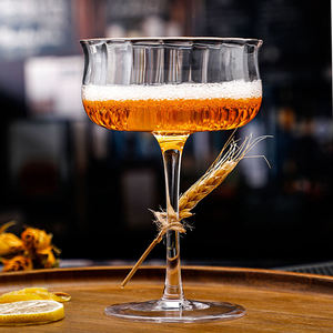 Copa de cóctel vintage con diseño acanalado, elegante copa de champán con borde festoneado para Margarita, Martini, <span class=keywords><strong>Manhattan</strong></span>, cristalería transparente de 250 ml - Product Image 4