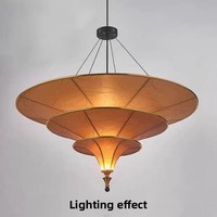 Lampe suspendue de style Asie du Sud-Est en fer et osier, en forme de parapluie, avec papier parchemin, hauteur réglable, marron, style Mid-Century