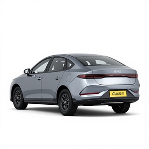 BYD Qin Plus DM-i 2026, SUV Híbrido Mediano de 4 Puertas y 5 Plazas, Autonomía de 601-700 km, Gris/Blanco, en Stock, Vehículo de Nueva Energía - Product Image 3