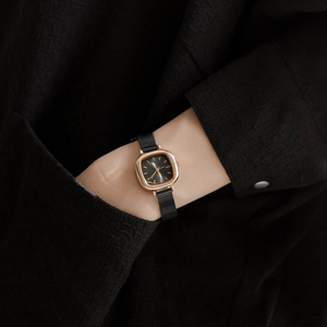 นาฬิกาผู้หญิงทรงสี่เหลี่ยมเล็กกะทัดรัดและเรียบง่ายสง่างามนาฬิกาควอตซ์อเนกประสงค์สำหรับนักเรียน - Product Image 3