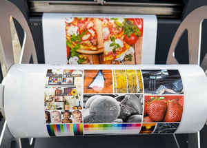 Focus Inc. Étiqueteuse multicolore rouleau à rouleau imprimante à <span class=keywords><strong>jet</strong></span> d'encre adhésive logo PET autocollant machine d'impression d'étiquettes en PVC - Product Image 3