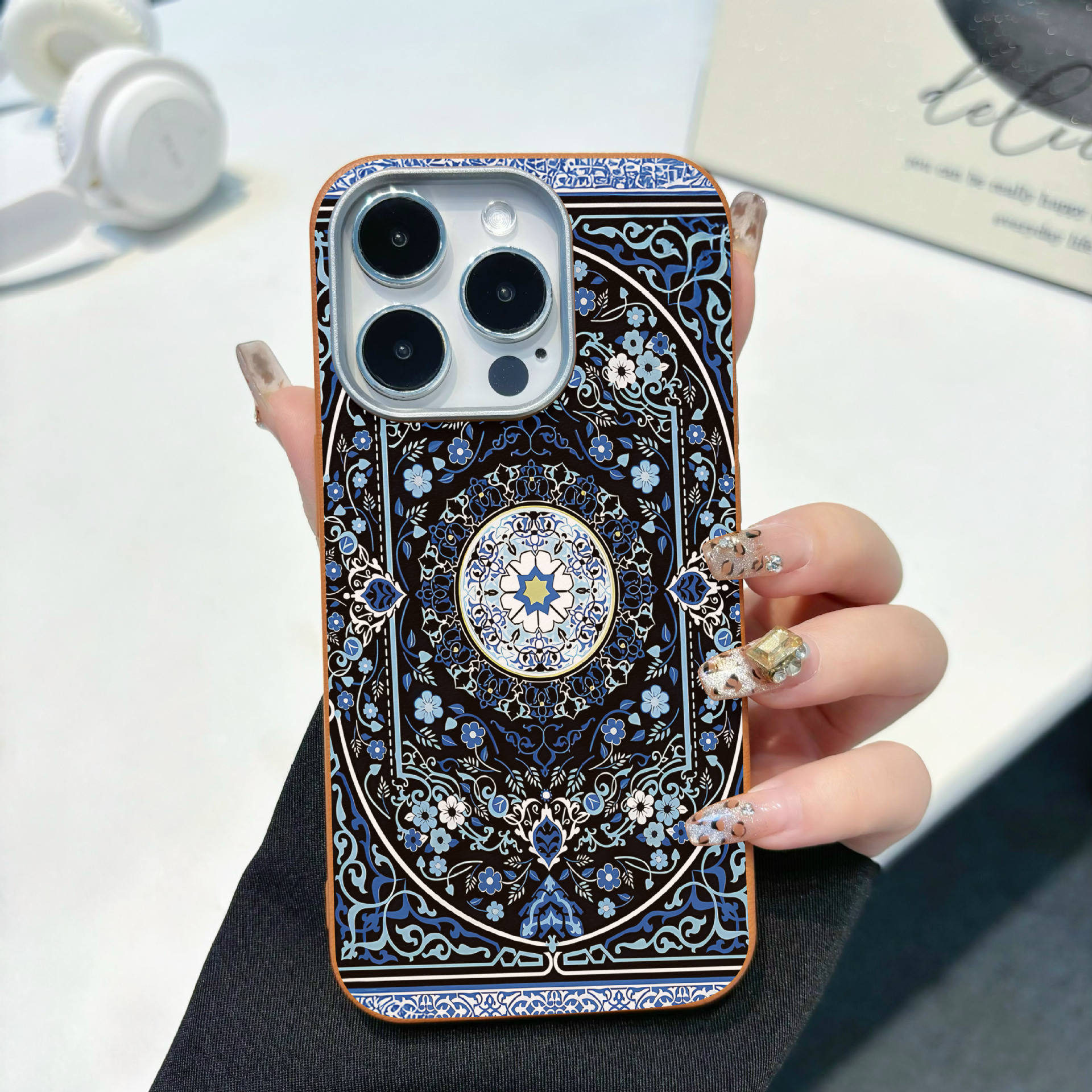 Patrón persa marrón cálido a2