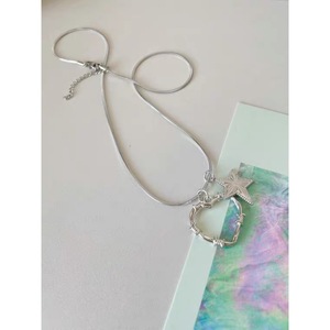 Collier pendentif étoile cœur 7-ZU en acier titane avec chaîne serpent, design original, bijoux de mode - Product Image 3