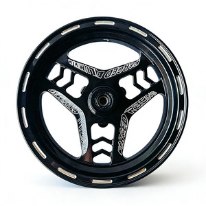 Rueda Delantera Modificada de Aleación de Aluminio de 10 Pulgadas, CNC, <span class=keywords><strong>70</strong></span> Orificios, Rodamiento 6201, Se Puede Personalizar en Varias Especificaciones - Product Image 1