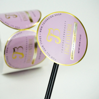 Autocollants personnalisés en rouleau avec étiquette de bouteille de luxe cosmétique imperméable à l'eau avec impression et logo