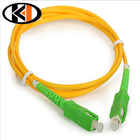 SC UPC APC monomodo G657A Simplex 1 núcleo 2 núcleos Interior Exterior FTTH Drop Cable de conexión de fibra óptica