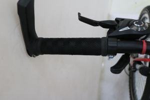 Vélo de montagne, nouveau design, double frein à disque, cadre rouge avec porte-bagages, vélo de montagne pour adolescents, <span class=keywords><strong>26</strong></span> <span class=keywords><strong>pouces</strong></span> - Product Image 4