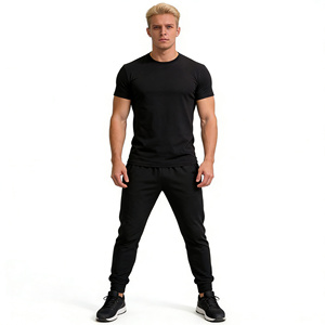 T-shirt da uomo <span class=keywords><strong>nera</strong></span> classica a <span class=keywords><strong>maniche</strong></span> corte con spalle regolari, maglietta estiva casual sportiva per il fitness, top slim fit a mezza manica con collo piccolo - Product Image 6