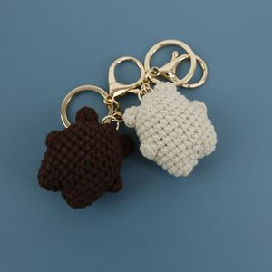 Llavero de oso amigurumi de ganchillo hecho a mano, colgante para coche, muñecos de ganchillo de diseño, animales de ganchillo de hilo, llavero de oso de punto y ganchillo - Product Image 5