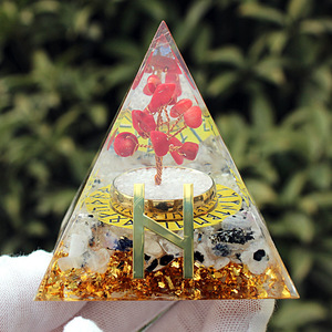 Ornement pyramidal en époxy cristallin avec motif d'arbre runique, décoration Feng Shui pour salon, emballage individuel - Product Image 4