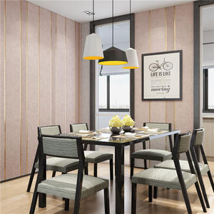 <span class=keywords><strong>Papier</strong></span> <span class=keywords><strong>peint</strong></span> moderne simple en velours de peau de cerf 3D à motifs floraux, ignifuge, imperméable, à rayures horizontales et verticales pour chambre à coucher et salon - Product Image 5