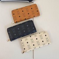 Dompet Panjang Wanita Desainer Eropa Amerika Motif Beruang Resleting Tunggal Banyak Slot Kartu Portabel Tas Fashion Perjalanan