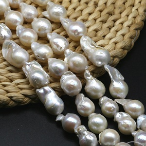 Perlas de Agua Dulce Naturales Sueltas Irregulares en Forma de Pétalos Blancos AA de Firstones Jewelry - Product Image 5