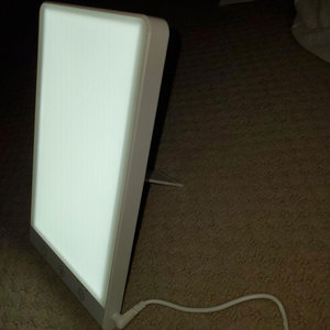 GQ-L1 <span class=keywords><strong>LED</strong></span> ánh sáng ban ngày trị liệu đèn với 90 cảm ứng chuyển đổi 10000lux cho phòng ngủ buồn tâm trạng làm bằng nhựa 50000 giờ tuổi thọ - Product Image 2