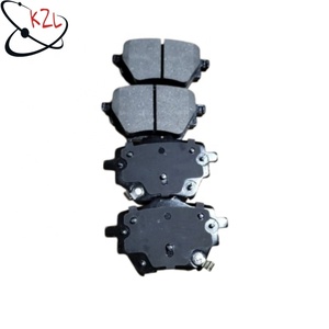 Nouvelles <span class=keywords><strong>plaquettes</strong></span> de frein en céramique silencieuses à faible émission de poussière 8835001ARX0000 pour essieu avant, avec calages anti-bruit et indicateur d'usure à ressort pour GAC - Product Image 1