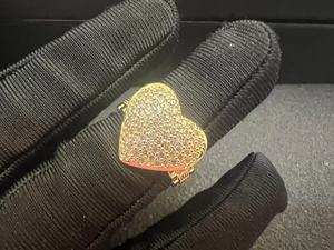 Anillo de Diamantes Rosas de Diseño Nuevo, Anillo de Corazón de Lujo Personalizado, Oro <span class=keywords><strong>Laminado</strong></span> de 18K, Anillo de Diamantes Rosas de Alta Calidad Estilo Hip Hop - Product Image 3