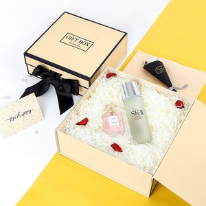 Biểu Tượng Tùy Chỉnh Bán Buôn Sang Trọng Gấp Nam Châm Màu Đen Quần Áo Giấy Hộp Quà Tặng Bao Bì Với Ribbon Cao Cấp Từ Hộp Quà Tặng - Product Image 5