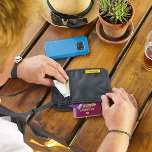 Porta Pasaportes Ultra Delgado con Bloqueo RFID, Bolsa de Cuello para Viaje y Bolsa para Teléfono con Forro de Nailon - Product Image 6