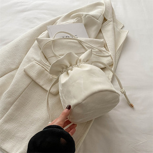 <b>Black</b> Velvet Drawstring Shoulder Bag Minimalist Style Single Strap Daily Use All Seasons - Product Image 2