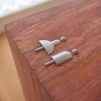 Pièces de signalisation de toilettes minimalistes en métal, accessoires de quincaillerie pour plaques de porte avec icônes homme/femme pour salle de bain