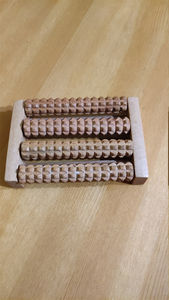 Accessoire en bois d'acupression <span class=keywords><strong>à</strong></span> domicile pour l'auto-assistance soulagement du stress et de la douleur prenez soin de vous petit masseur de pieds avec 4 rouleaux - Product Image 6