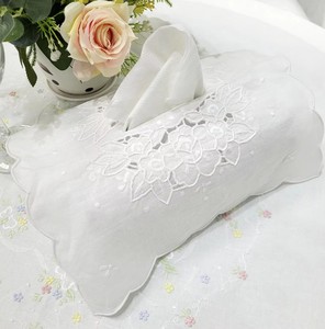 Housse de boîte à mouchoirs rectangulaire en tissu brodé de roses, haute qualité, 100% coton, décoration pour la maison et l'hôtel - Product Image 3