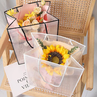 Sac fourre-tout transparent en PVC imperméable avec impression offset, emballage pour bouquet de fleurs et bordure ondulée – Offre Spéciale