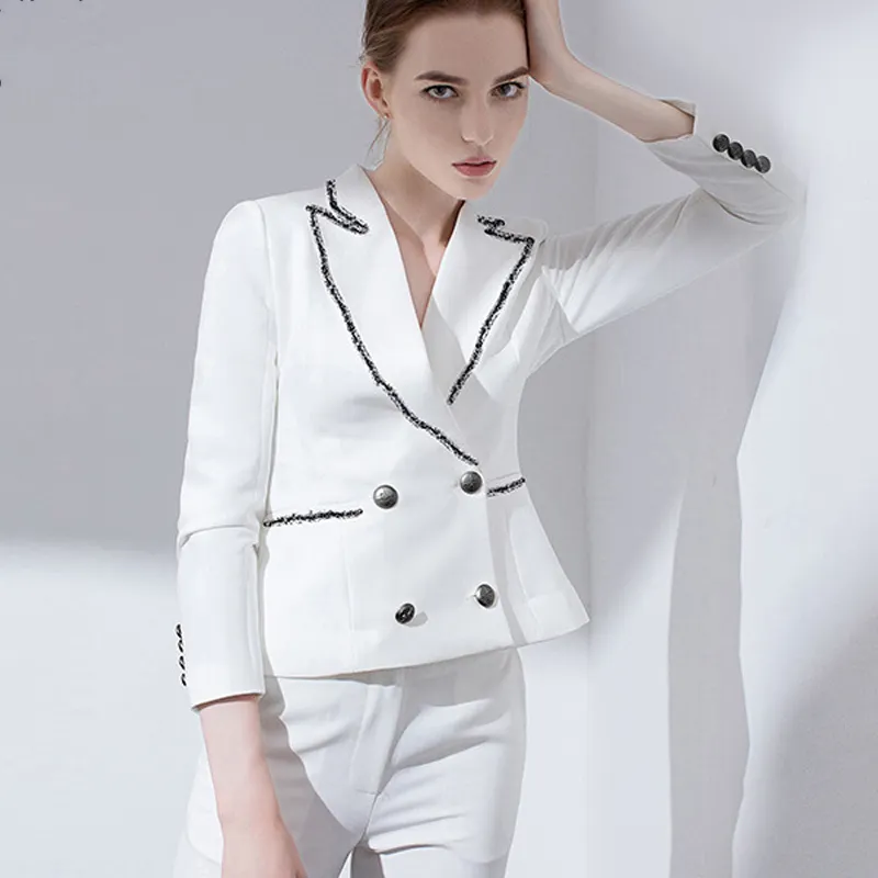 Nuovo Set di abiti bianchi corti di alta qualità da donna Blazer Designs Blazer da donna invernali di alta moda