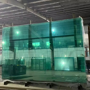 Verre flotté transparent découpable <span class=keywords><strong>de</strong></span> 2 mm, 3 mm, 4 mm, 5 mm, 6 mm, 8 mm, 10 mm, 12 mm, 15 mm pour fenêtres et portes <span class=keywords><strong>de</strong></span> bâtiments - Product Image 2