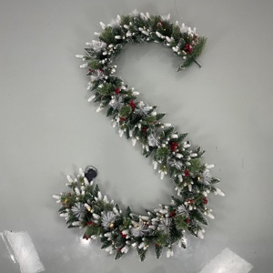 <span class=keywords><strong>Guirlande</strong></span> <span class=keywords><strong>de</strong></span> Noël LED éclairée <span class=keywords><strong>de</strong></span> 9 pieds, effet neige, en pin givré, pour la décoration <span class=keywords><strong>de</strong></span> la maison et des fêtes - Product Image 1