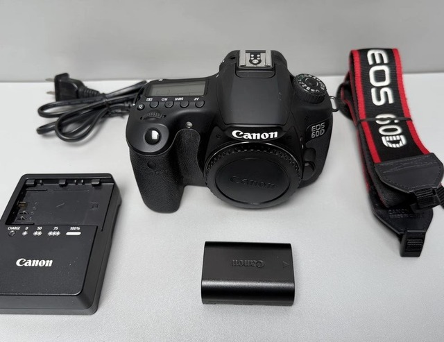 Low Price Digital Camera 60D Camera Body 18MP DSLR Camera