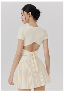 RUIQUIWN OEM Rok Lari Bernapas Set Kebugaran Gym Punggung Berlubang Wanita Rok Lipit Pakaian Pilates Tenis - Product Image 2