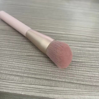 Pinceau à poudre plat pour le visage, grand format, doux, pour un maquillage parfait, au design féminin et élégant