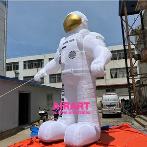 高さ6mの大きな装飾インフレータブル宇宙飛行士バルーン広告販売用