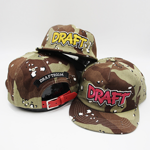 Cappello da campeggio vintage best-seller in twill a tesa piatta con motivo a lettere, in tessuto comune, logo personalizzato, a 5 pannelli, senza struttura, modello Dad Hat - Product Image 1