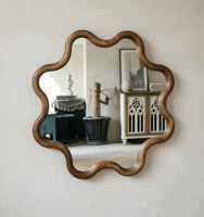 Miroir mural en bois avec cadre ondulé Art Déco INNOVA Accent Home pour salon, salle de bain, chambre à coucher