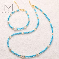 Ensemble de collier et bracelets en perles de coquillages naturels blancs et turquoise bleu, style bohème, cadeau pour elle.
