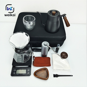 Kit da Caffè Portatile da 11 Pezzi per Viaggio e Campeggio con Macinacaffè in Acciaio Inox a 6 Velocità Regolabili, Leggero - Product Image 4