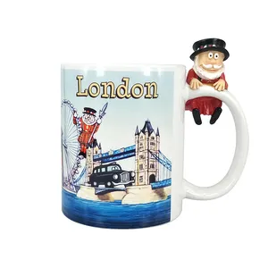 Best seller personalizzato 11oz tazza in ceramica marco tazza in resina London Beafeater decalcomania floreale tazza da caffè regali da viaggio