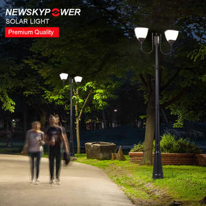 Lampadaire <span class=keywords><strong>solaire</strong></span> de haute qualité en gros, configuration double ou triple tête, luminosité nocturne constante pour parcs et espaces commerciaux - Product Image 3