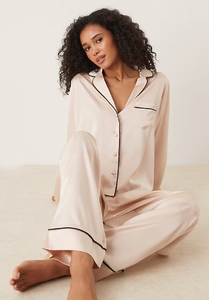 Pigiama Classico da Donna per Autunno e Inverno, Abbigliamento Casual da Casa, Set Pigiama Tinta Unita Personalizzabile - Product Image 3