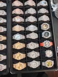 Montre de luxe entièrement sertie de moissanite, en argent poli, conçue pour un style audacieux et haut de gamme, bijoux hip-hop élégants. - Product Image 2