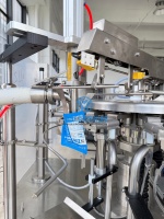 Machine de remplissage automatique multifonctionnelle YH pour sachets Doypack de sauce chili douce et machine de scellage pour sachets préformés de sauce curry